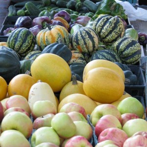 Dennis\' table at the Olathe Farmer\'s Market